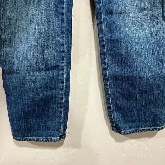 Ann Taylor Loft Relaxed Skinny Crop Light wash Blue Jean- Women's sz 24/00 - Picture 5 of 6